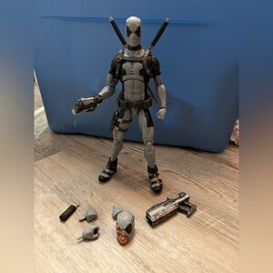 Marvel Legends X-Force Deadpool 12" Action Figure Toys R Us 2017 Hasbro